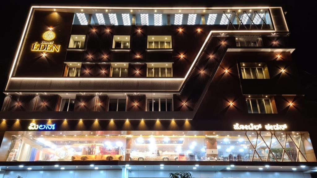 Hotel Eden การ์วาร์ ภายนอก รูปภาพ
