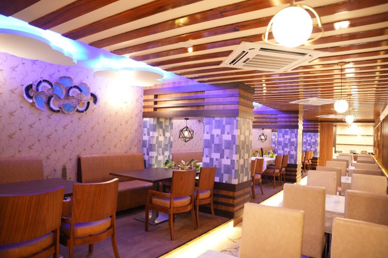 Hotel Eden การ์วาร์ ภายนอก รูปภาพ