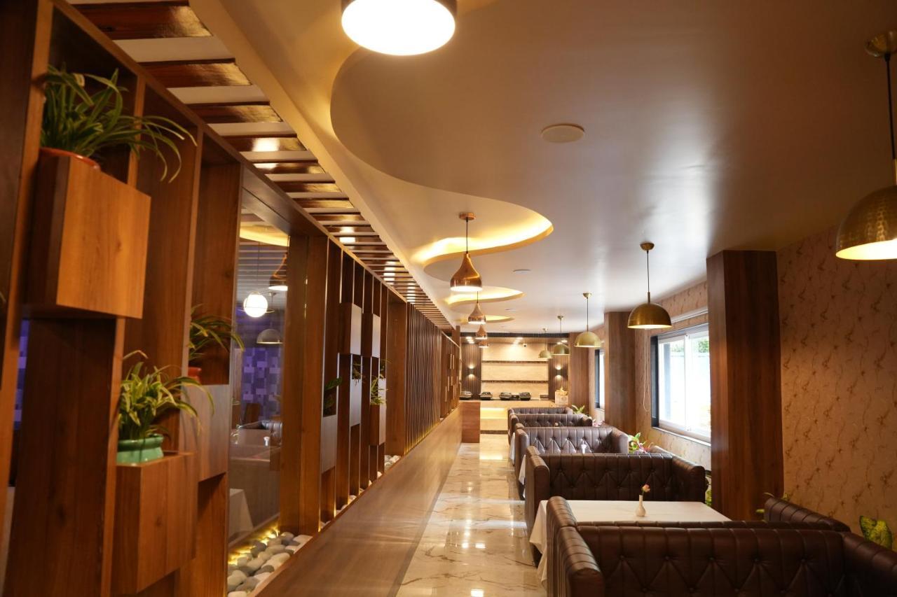 Hotel Eden การ์วาร์ ภายนอก รูปภาพ