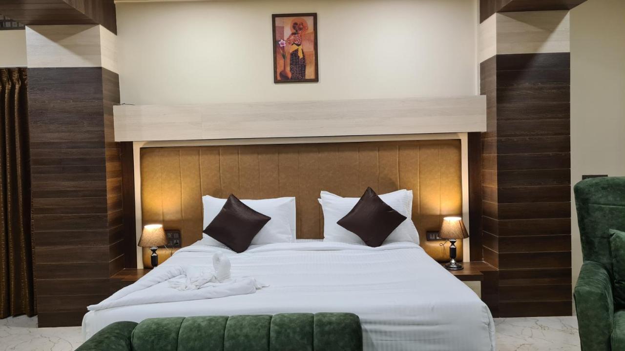 Hotel Eden การ์วาร์ ภายนอก รูปภาพ