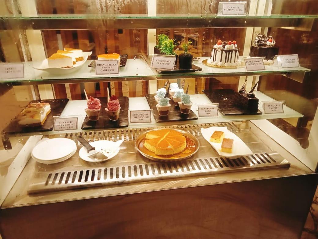 Hotel Eden การ์วาร์ ภายนอก รูปภาพ